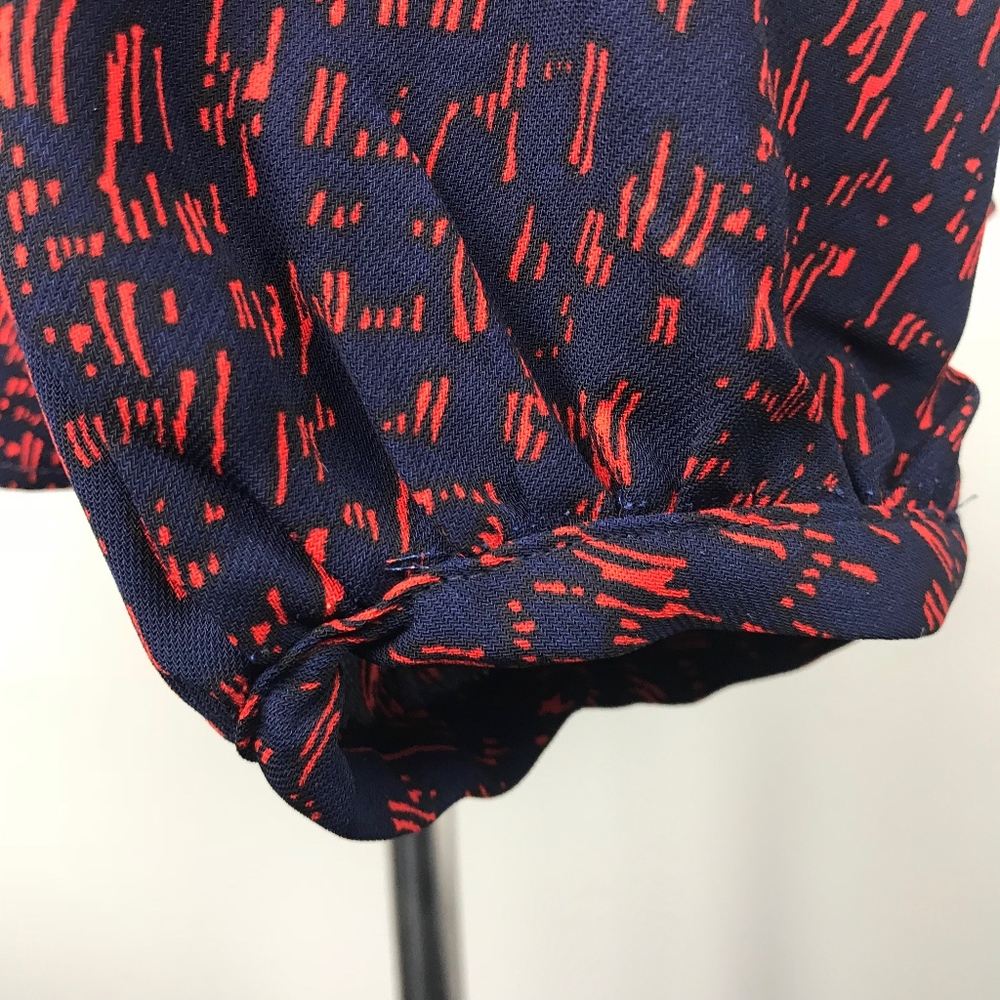 Halogen Red/Navy Twist Keyhole Top - Picture 3 of 7